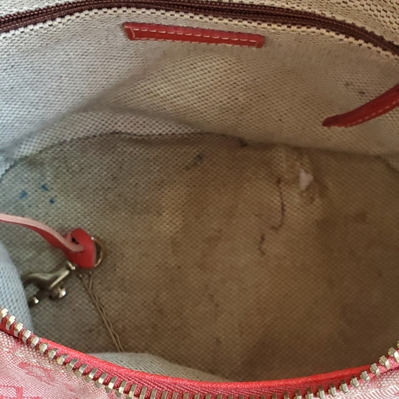 Red Dooney and Bourke bucket handbag - Picture 5 of 10